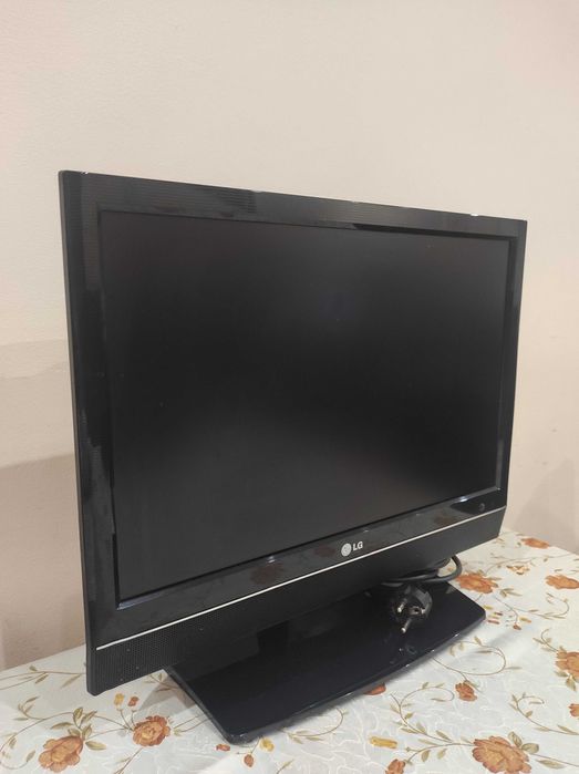Телевизор 19" LG