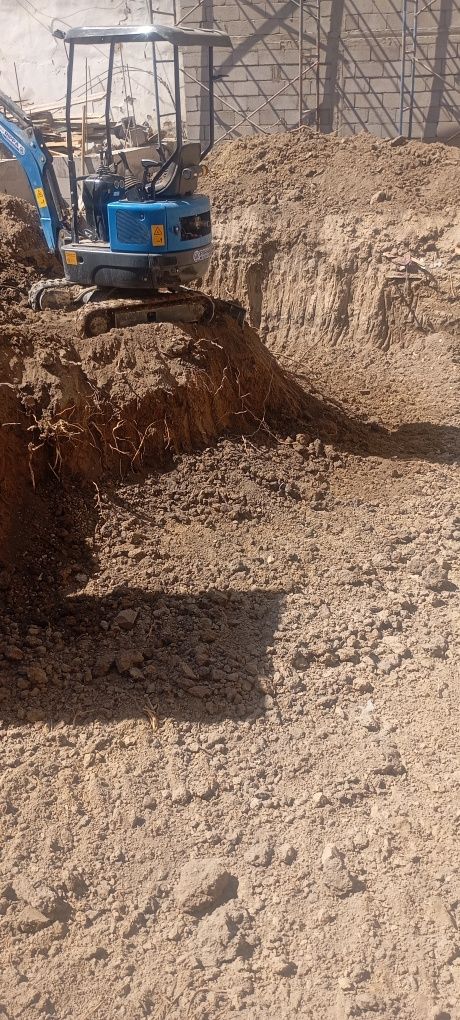 Ekskavator xizmati xarxil turdagi kovushlar bilan