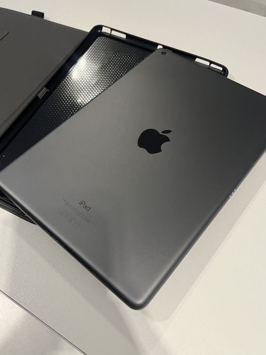 Продам ipad(9-го поколения)