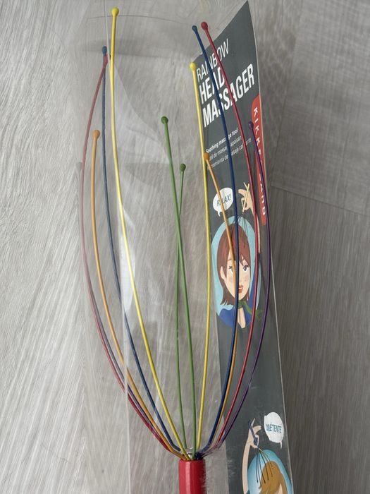 Aparat masaj capilar + breloc aparat pentru scarpinat