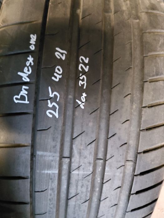 255/40/21"Bridestone 2бр.гуми дот2022