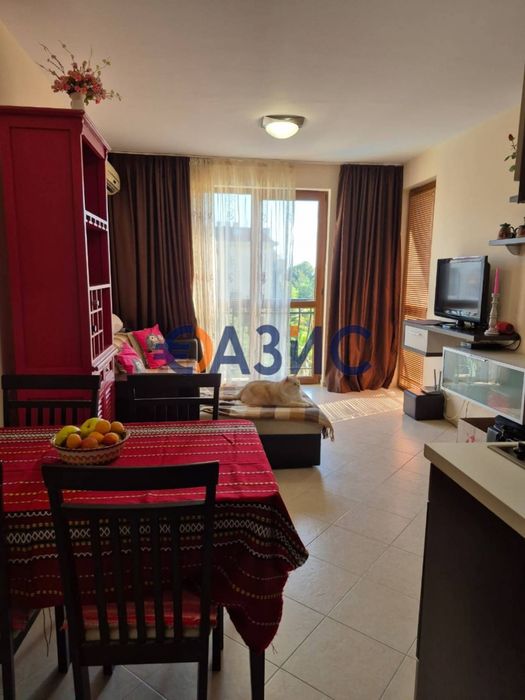 Продава се Двустаен апартамент в к.к. Слънчев бряг - 55 кв.м за 1882 €/кв.м - Снимка #2