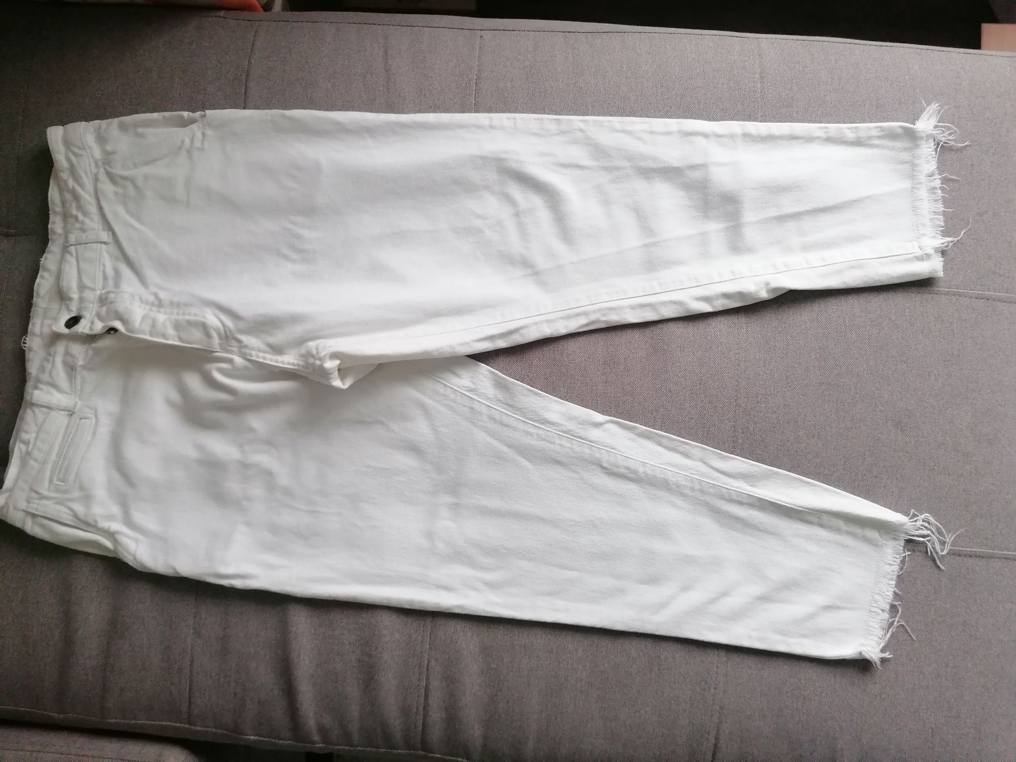 Blugi Zara marime 46