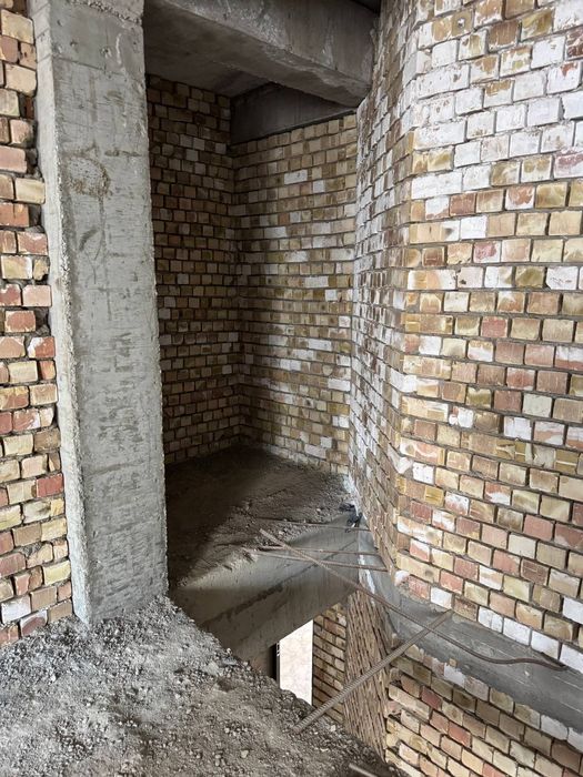 Продается дюплек квартира 88 кв.м 2/3 этаж сергели