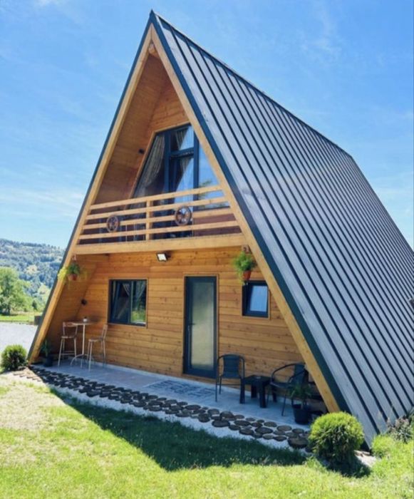 Vand cabane din lemn