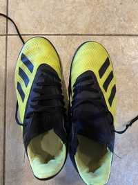 Футболни обувки Adidas стоножки 35