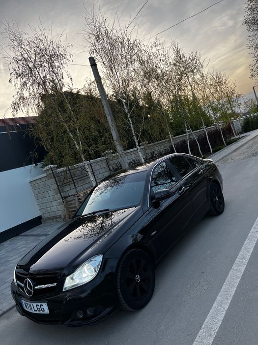 Mercedes C220 CDI anul 2011