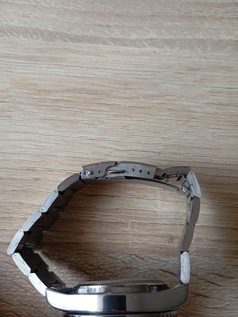 Rolex soati sotiladi
