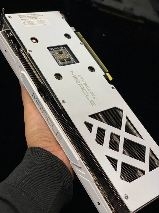 Videokarta RTX 4070 Super 12GB