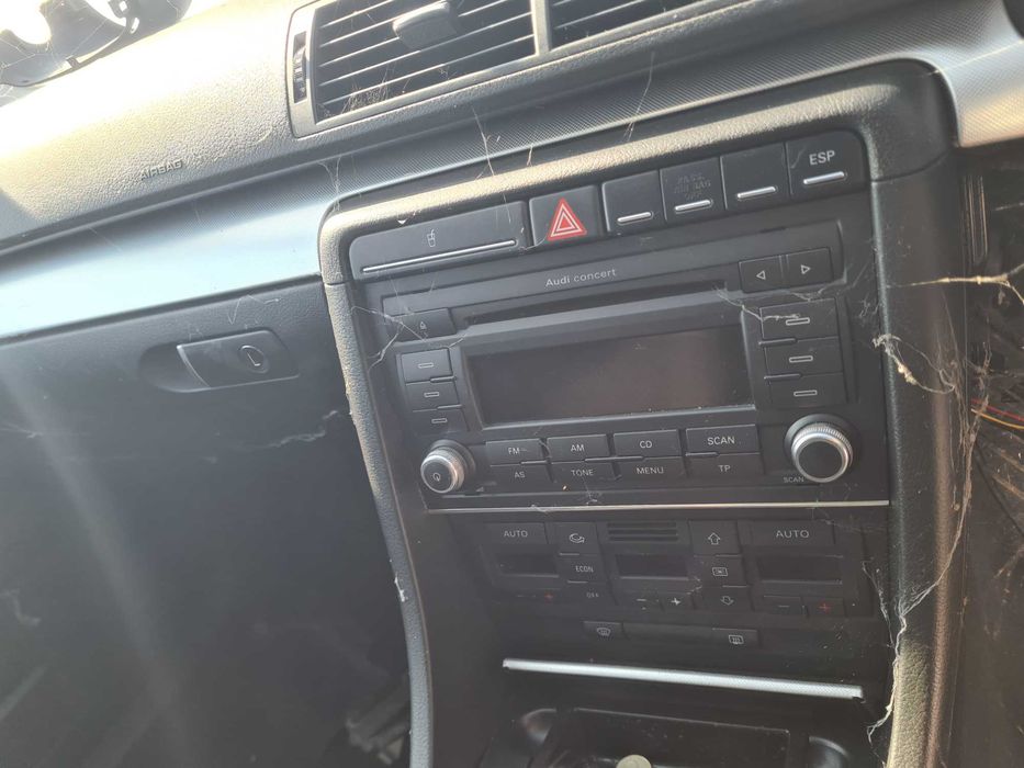 **САМО НА ЧАСТИ*** Audi A4 B7 2.0TDI, ръчни скорости, десен волан