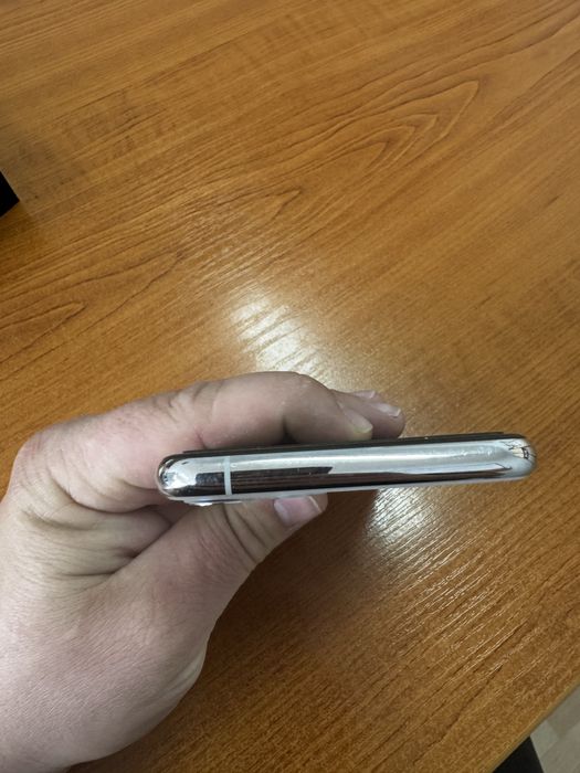 IPHONE 11 PRO перфектен