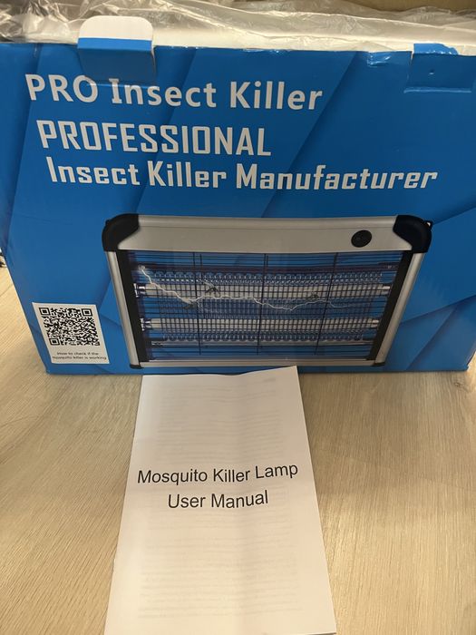 Capcană electrică pentru insecte cu lampă UV de 2400V