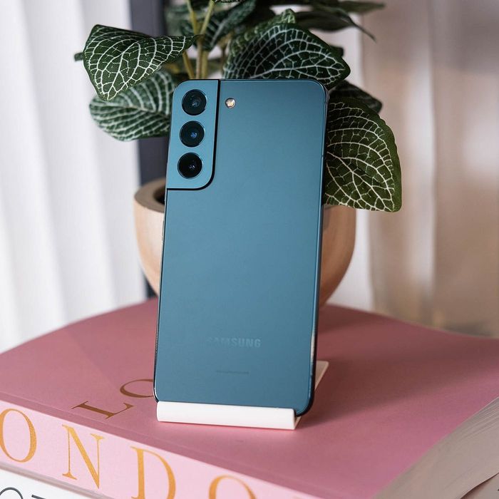 Samsung s22 | Самсунг с22
