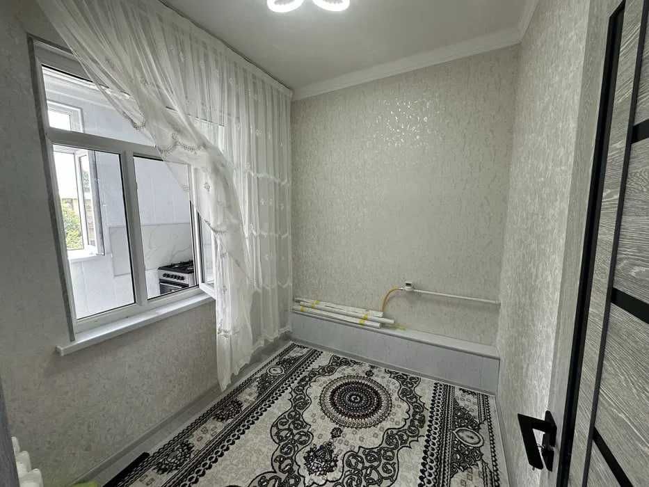СРОЧНО! сдается квартира Мирабад Чилонзор 20 2/4/4 50 кв.м 500$