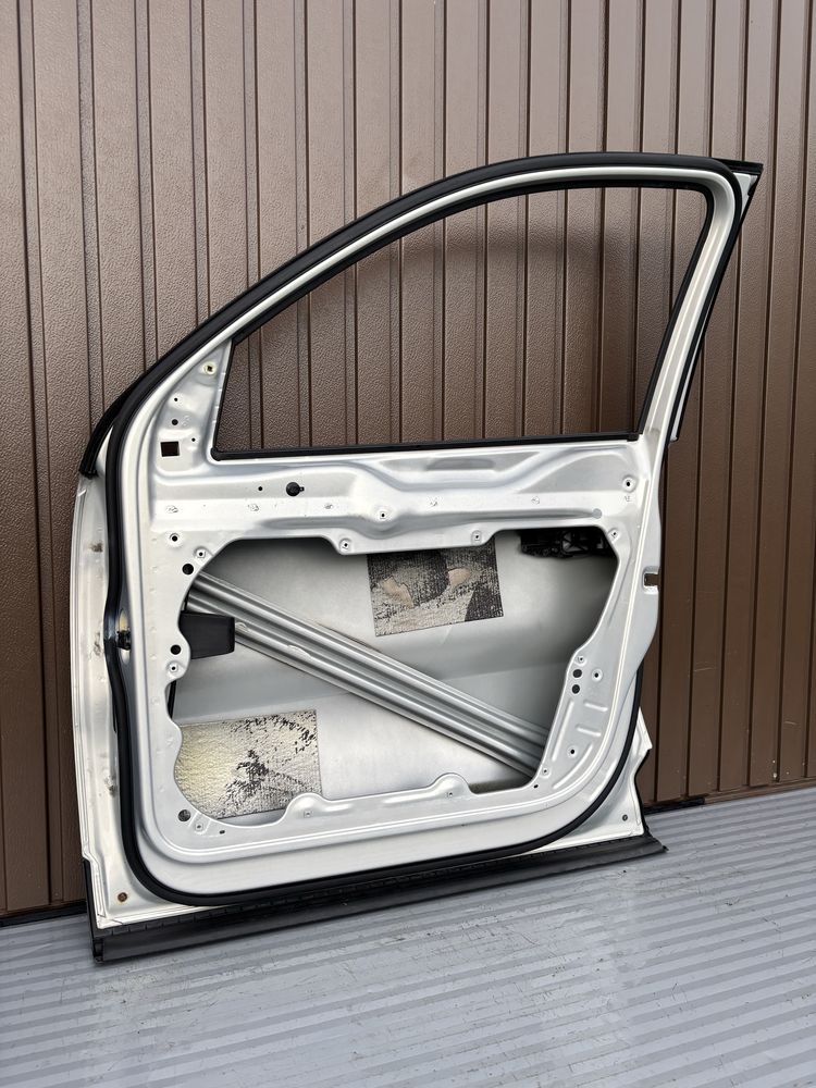 Usa dr fata vw Tiguan 5N Facelft•cod de culoare LR7L•2012-2015