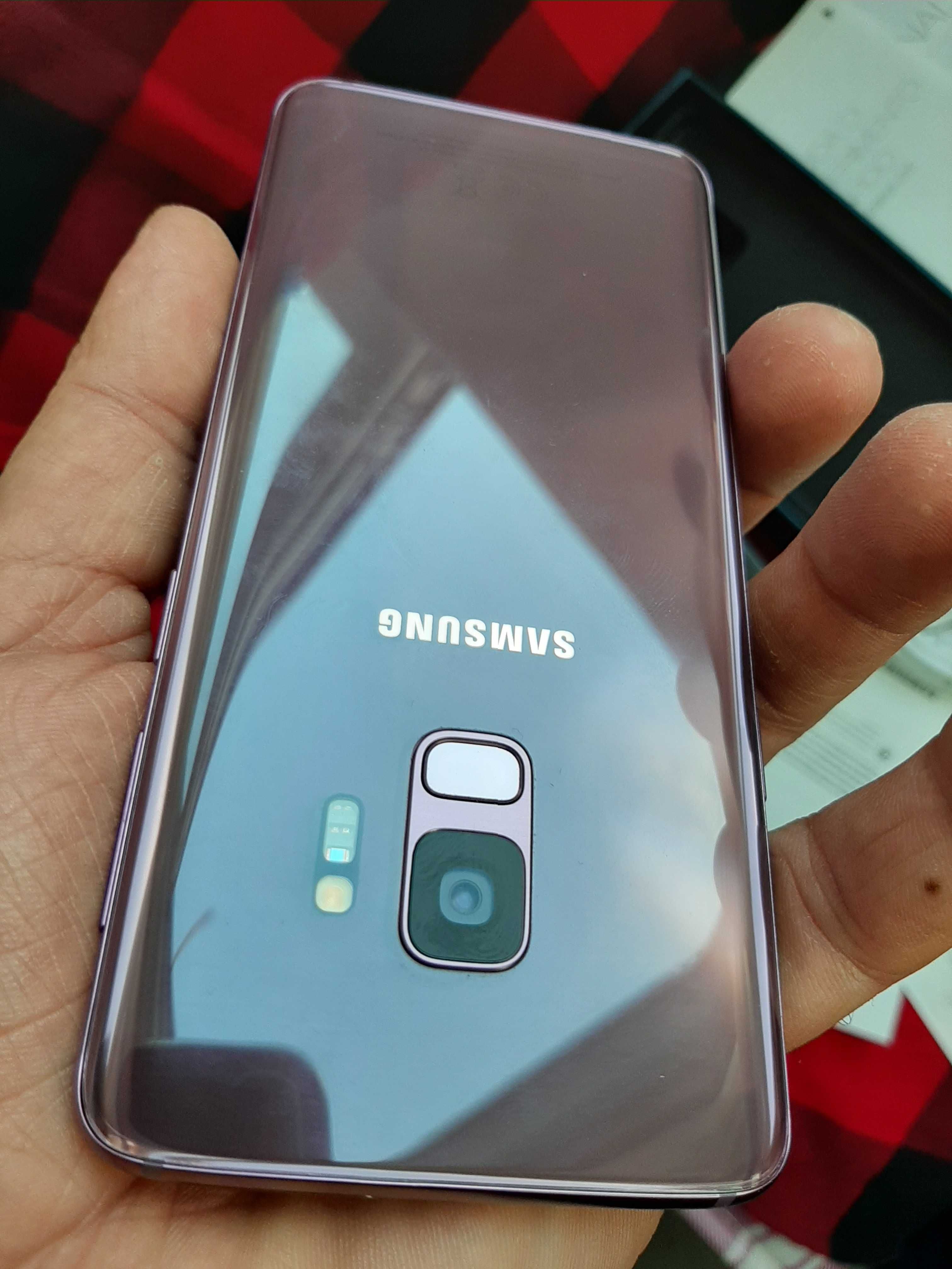 Samsung Galaxy S9 la cutie