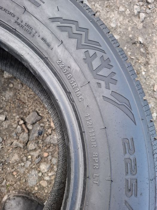 Vand 1 anvelopa 225 65 16 C GTradial bună de iarna dot 2021