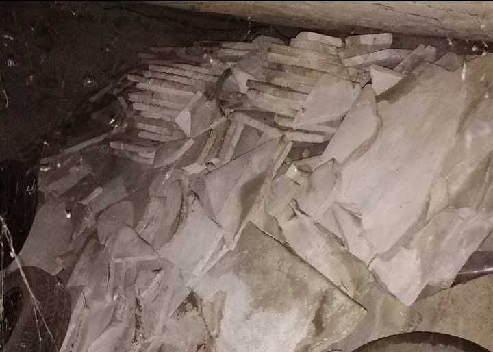 Плочи  варовикови и мраморни парчета,изрезки