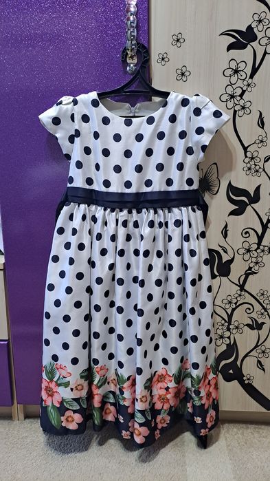 Продаютя 2 платья