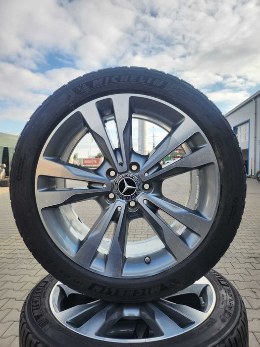 Jante Mercedes C Class W205 Anvelope iarna Michelin 245 40 18