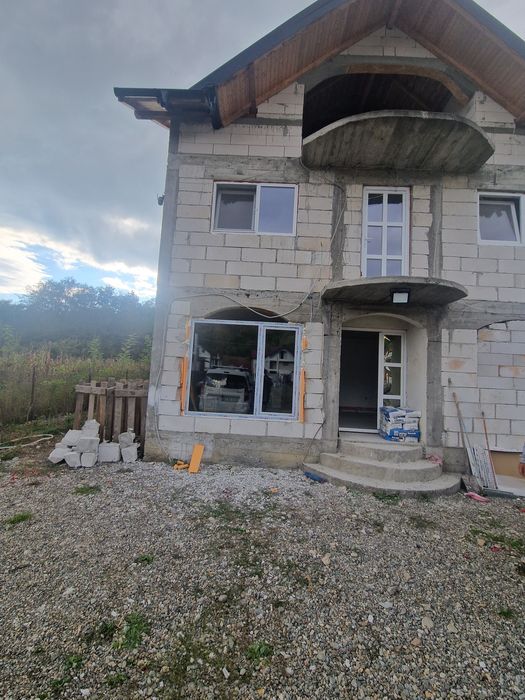 Producem termopane și montaj