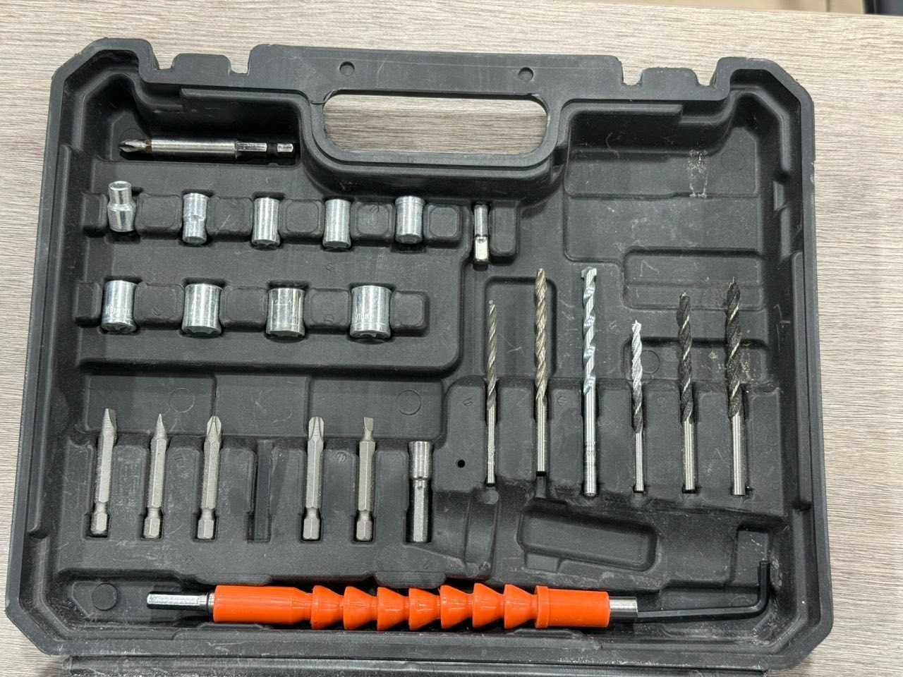 Акумулаторен винтоверт ELMARK EL-CD55 18V