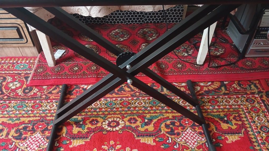Ensoniq ts 10 sotiladi
