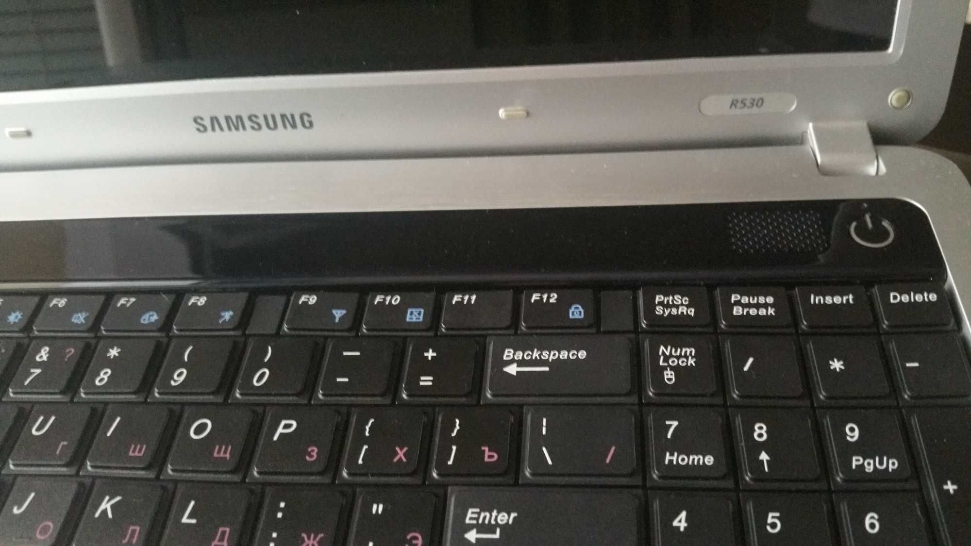 Лаптоп SAMSUNG-Самсунг