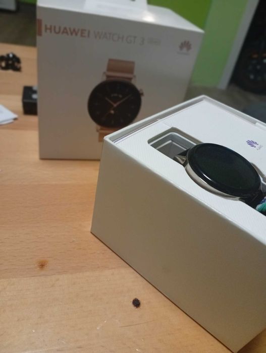 Смарт часовник huawei gt 3 42mm