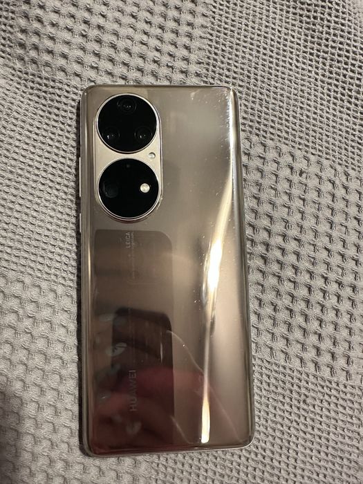 Продавам Huawei P50 Pro