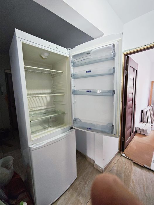 Combina frigorifica Whirlpool ARC5450