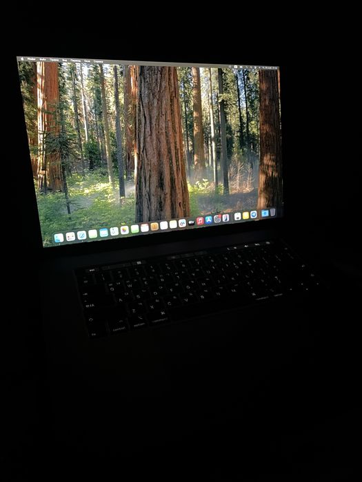 Macbook Pro i9 Ideal