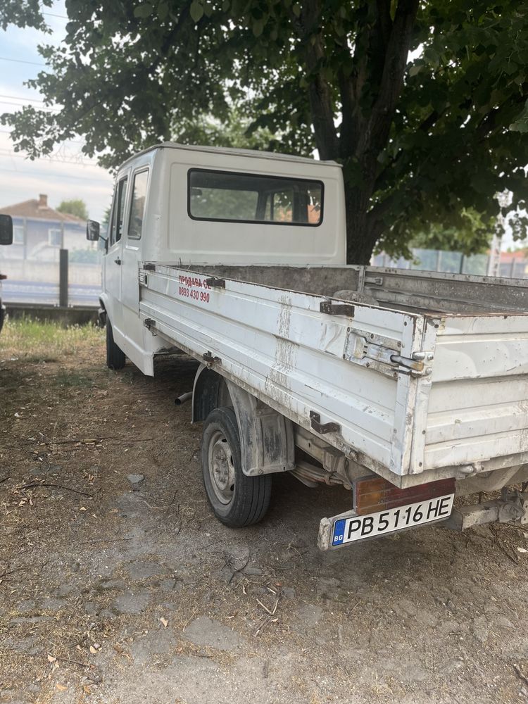 Продава се товарни коли