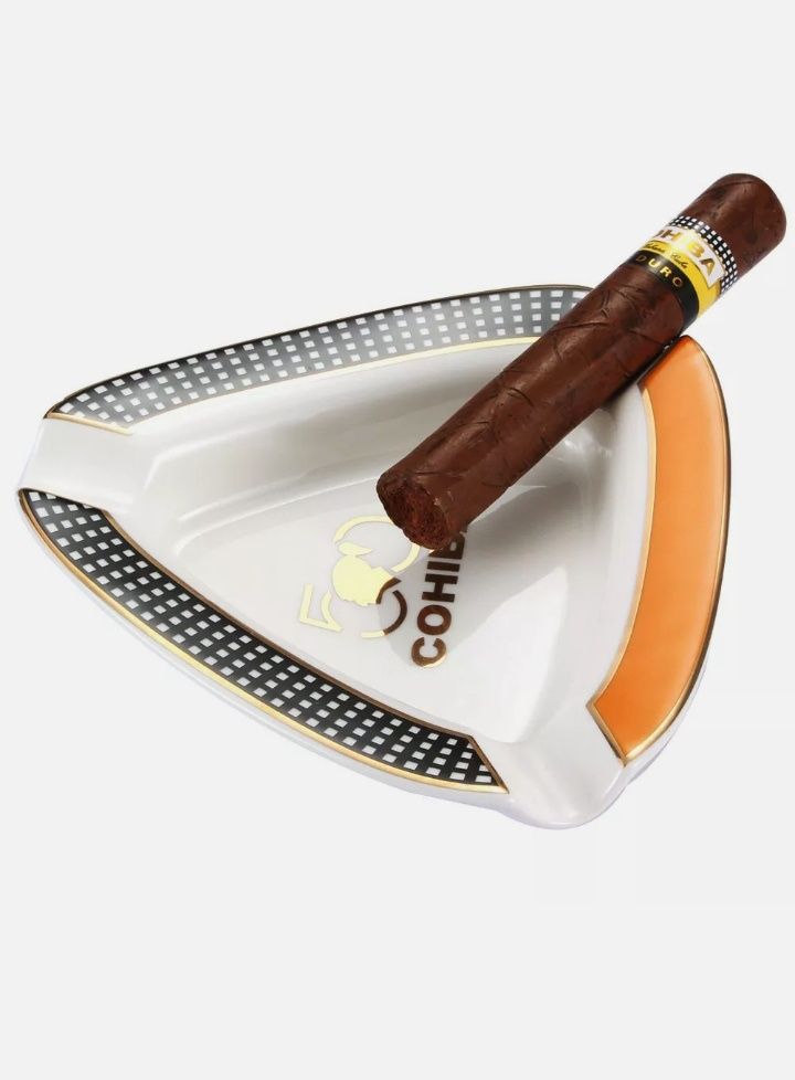 COHIBA Керамичен пепелник за три пури