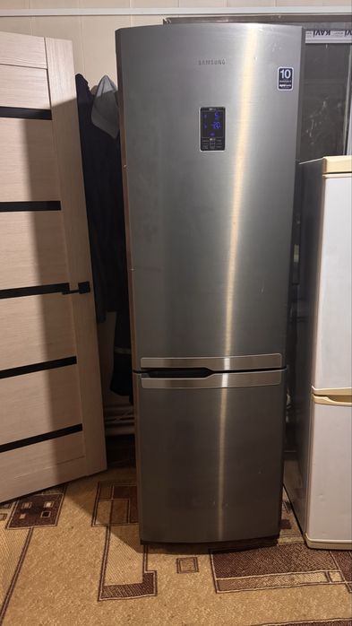 Холодильник техника