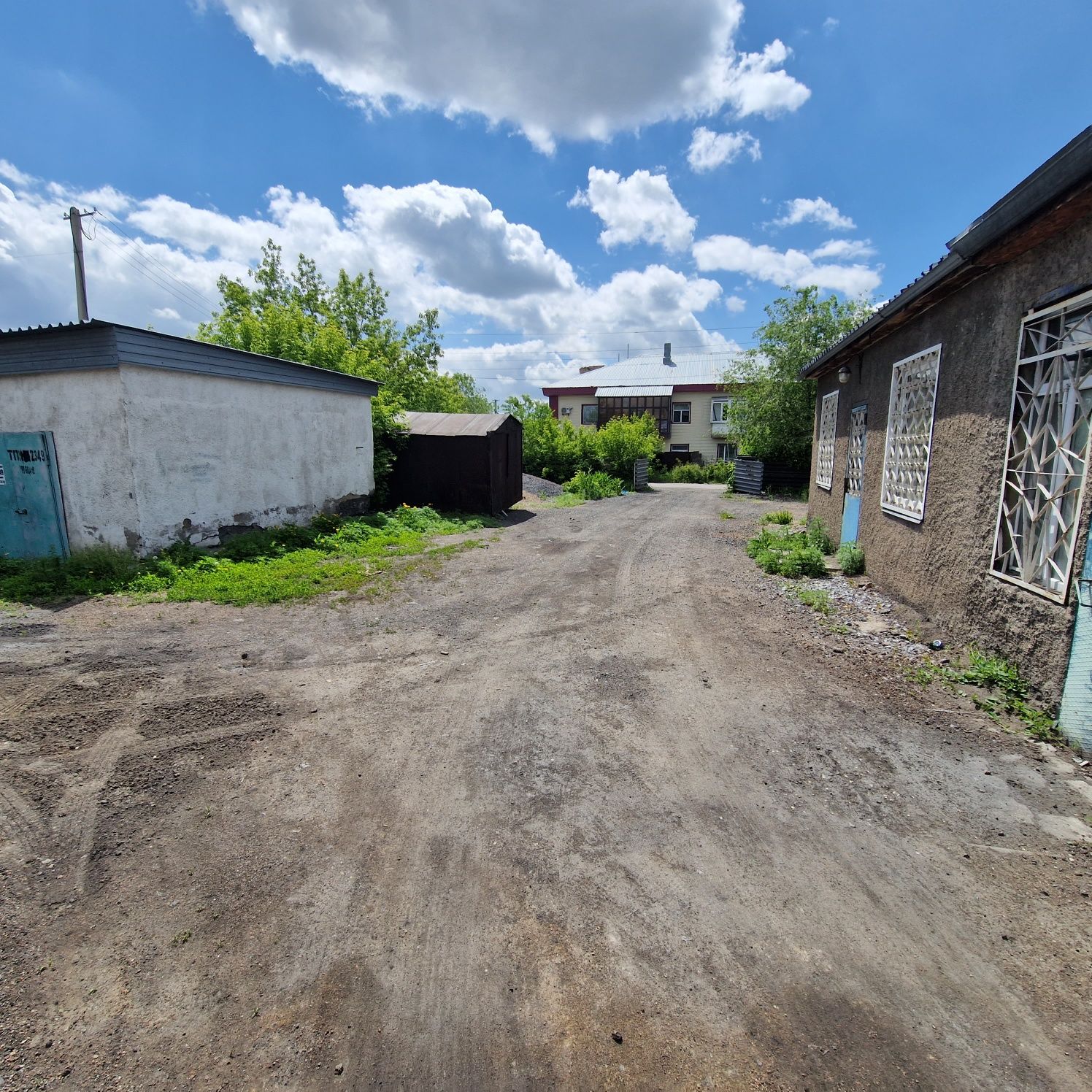 Сдается в аренду отдельно стоящее здание в Пришахтинске
