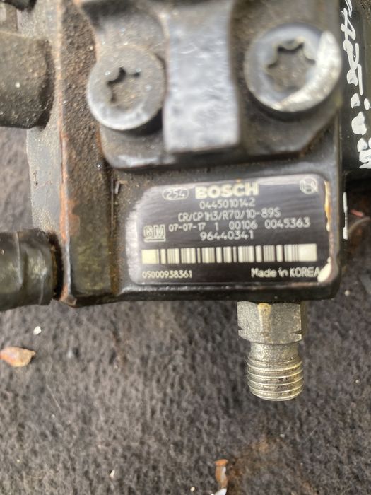 Pompa Înalte Chevrolet Captivia Antara 2.0D pret 400 lei