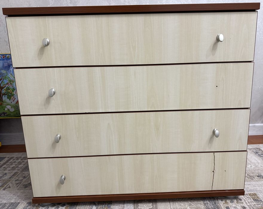 Продам напольный комод для вещей,б/у