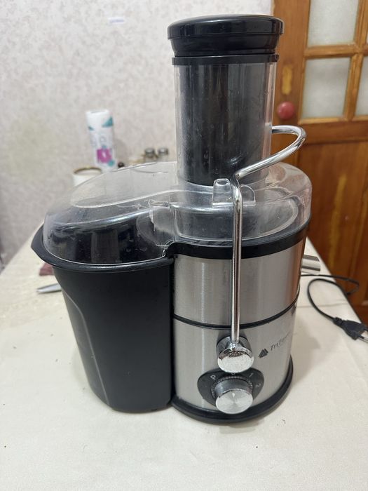 Продам соковыжимарку