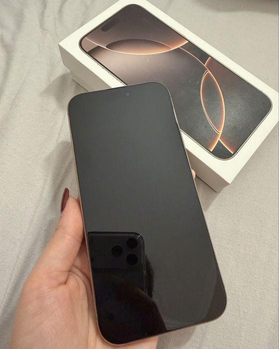 Vand Iphone 16 Pro Max