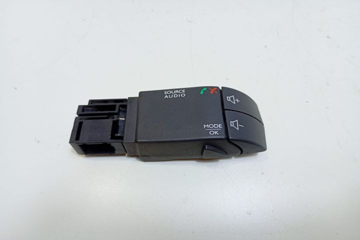 Maneta  comenzi audio 255522448R Dacia Lodgy prima generatie seria