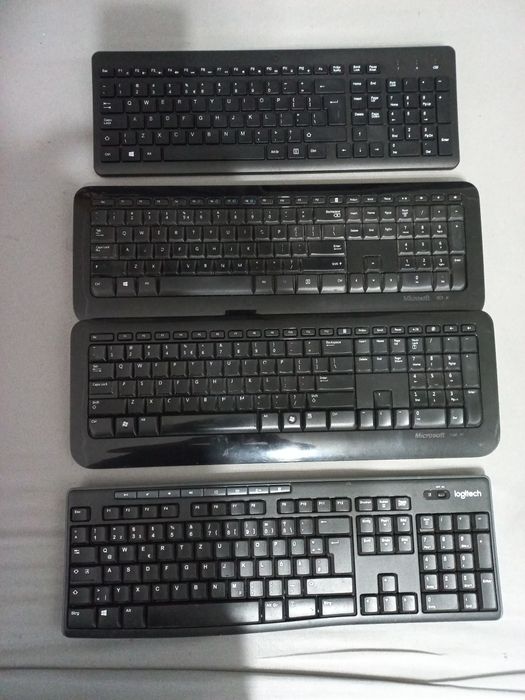 Lot 4 tastaturi microsoft  800,850 ,logitech si hp