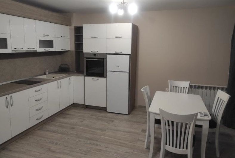 Дава се под наем Тристаен апартамент в София, Люлин 1 - 105 кв.м за 459 € - Снимка #1