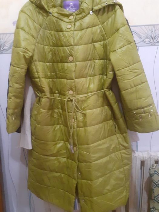 Куртки осень .48 размер