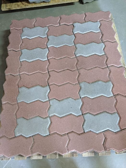 Linie semiautomata producție bolțari și pavaj