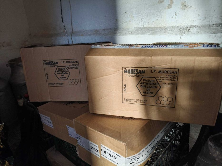 Faguri artificiali din ceară de albine, foiţe de ceară 1/1 si 3/4