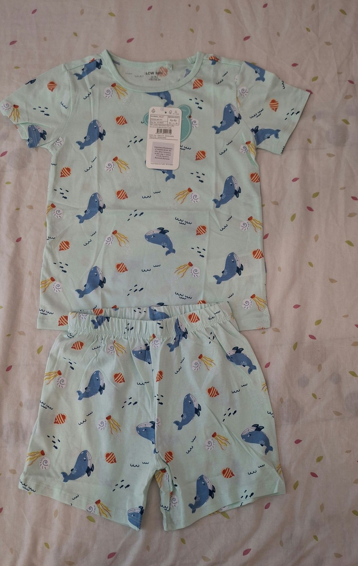 Compleu/pijama scurtă de vară băiețel 5-6 ani nou cu etichetă