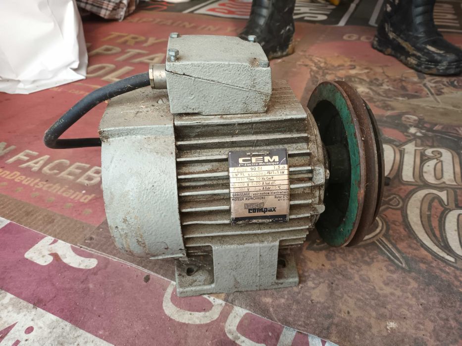 Masa circula + motor 3 faze