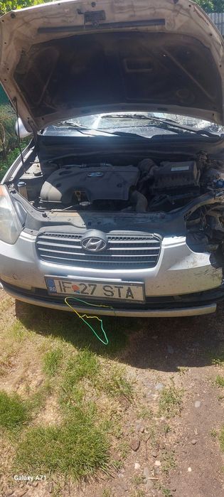 Vand hyundai Accent 1.5 crdi avariat