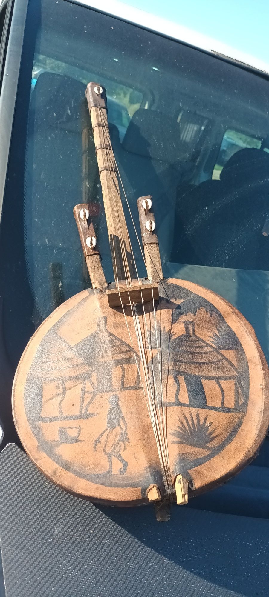 Handmade gaitar african